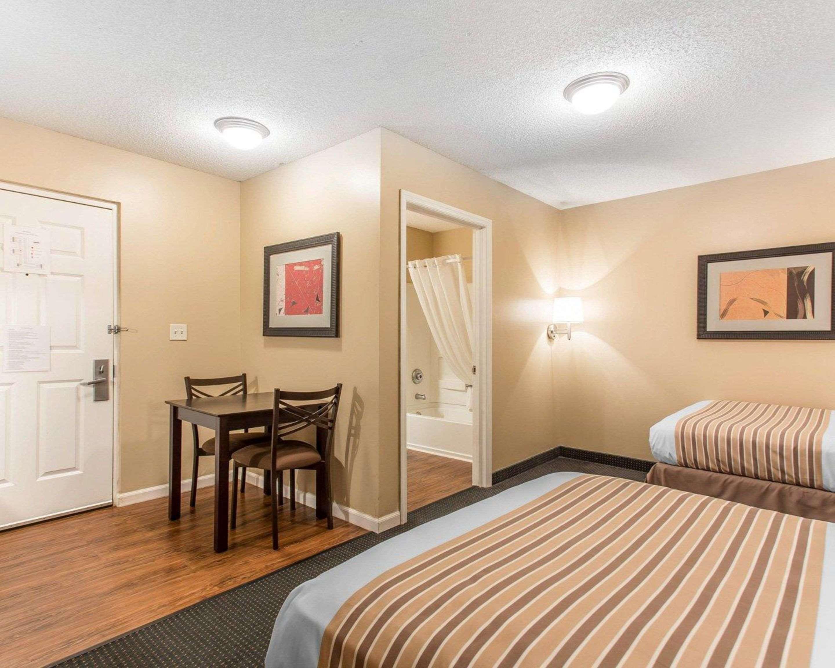 Suburban Studios Kennesaw Bagian luar foto