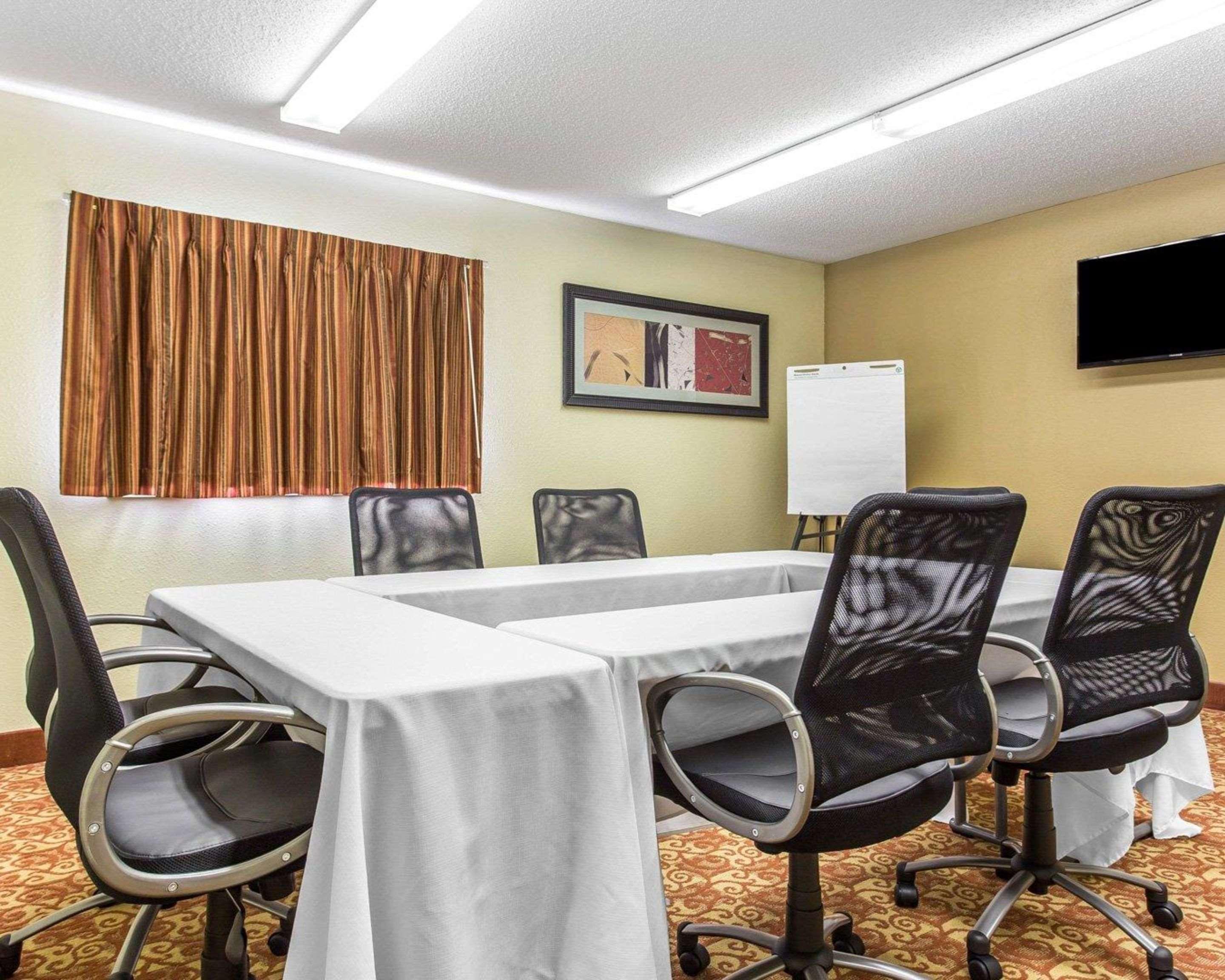 Suburban Studios Kennesaw Bagian luar foto