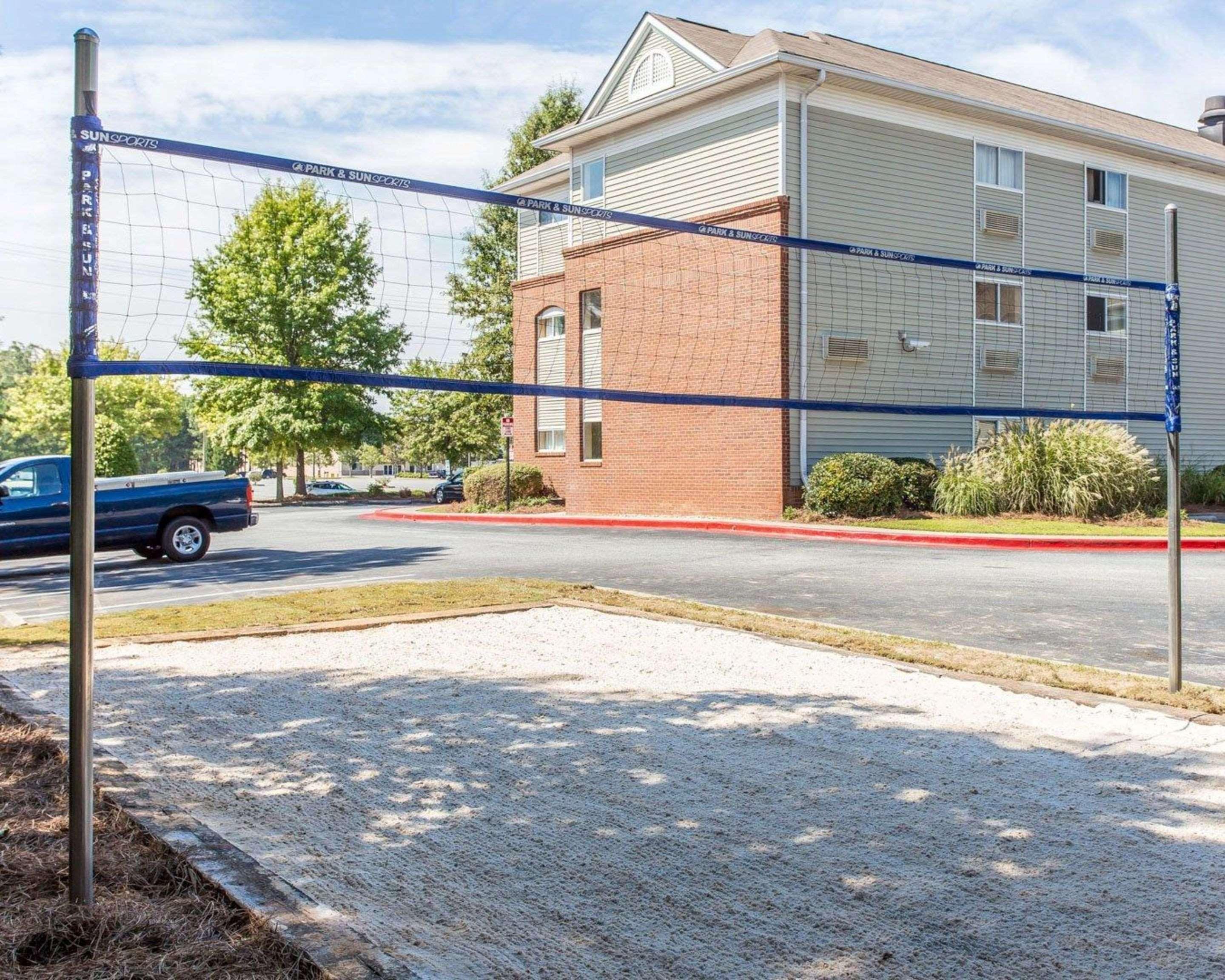 Suburban Studios Kennesaw Bagian luar foto