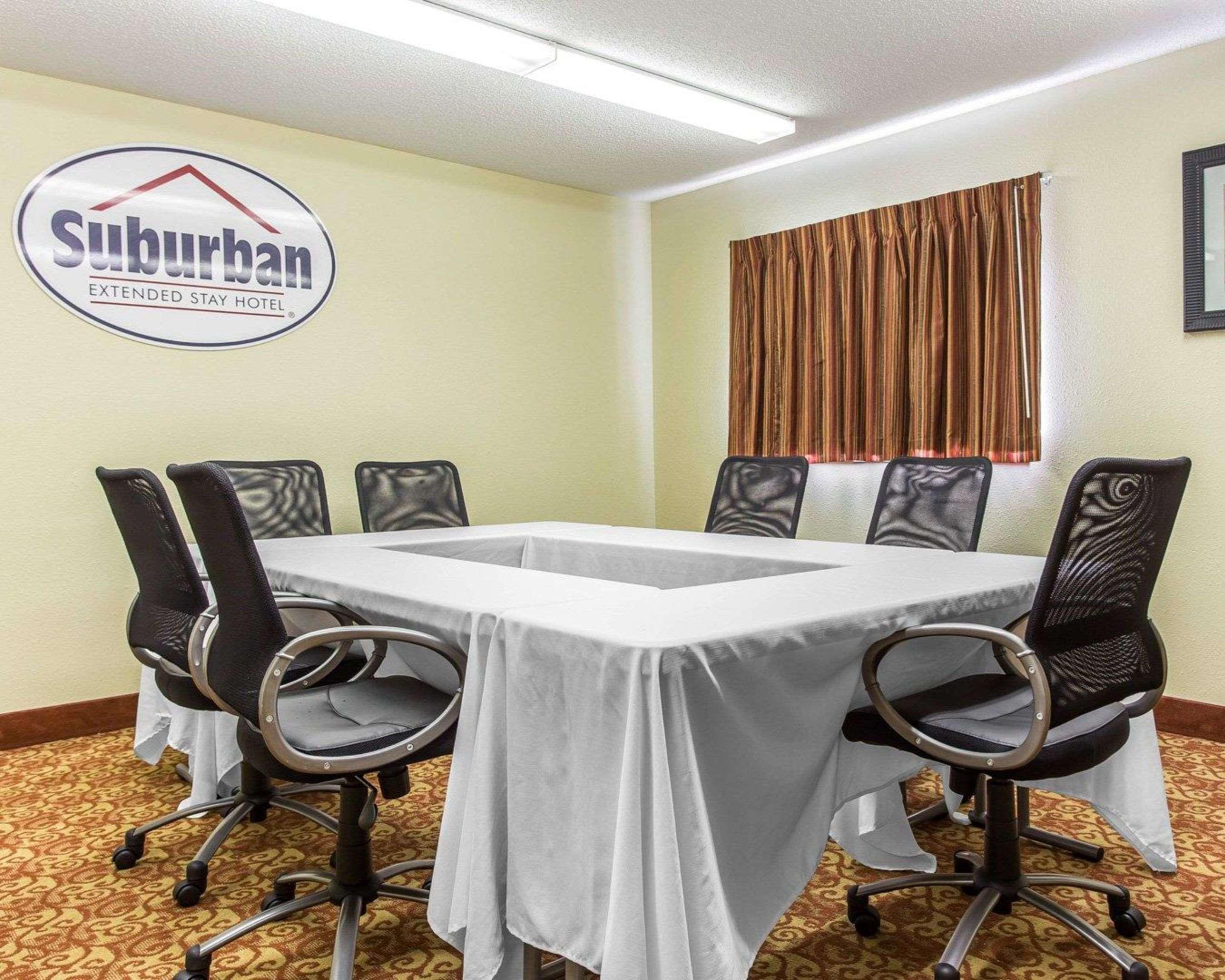 Suburban Studios Kennesaw Bagian luar foto